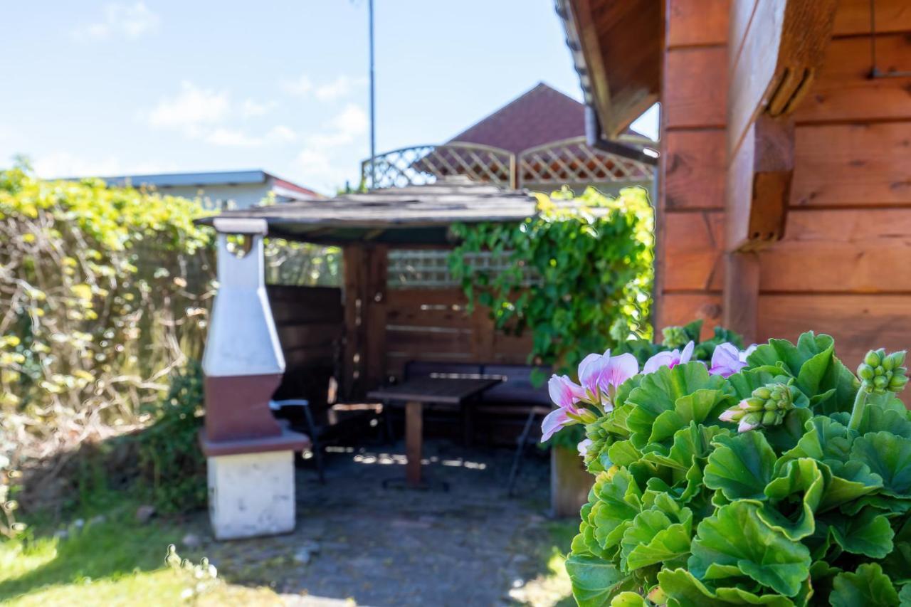 Domki Rekin Podgrzewany Basen Z Brodzikiem Oraz Klimatyzacja Rewal Buitenkant foto